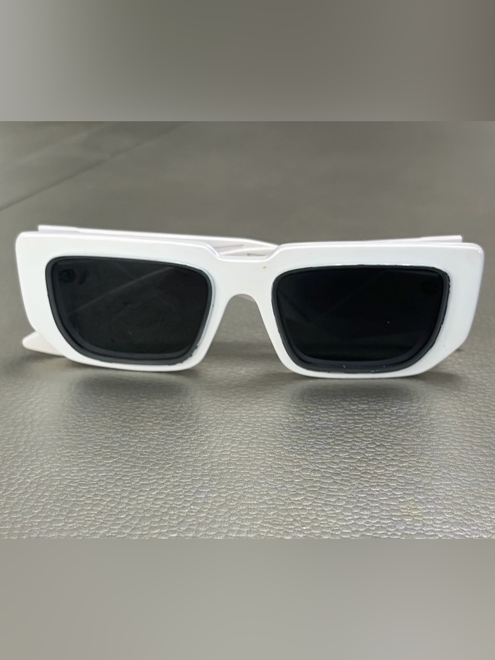 Prada Pr 17ws Symbole White Black Sunglasses Box Pouch Cloth Made In Italy View 2